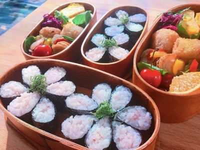 山桃のお花寿司弁当